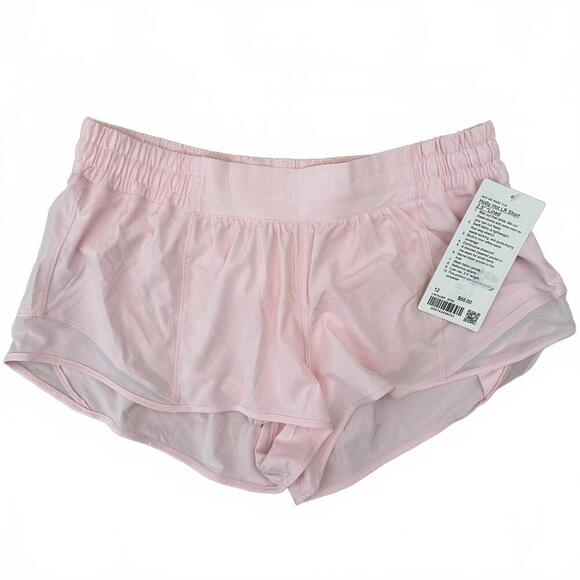 NWT Lululemon Hotty Hot Low-Rise 2.5" Lined Shorts - STRAWBERRY MILKSHAKE Sz 12 - Picture 2 of 7